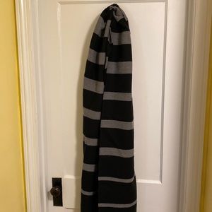 Striped H&M scarf